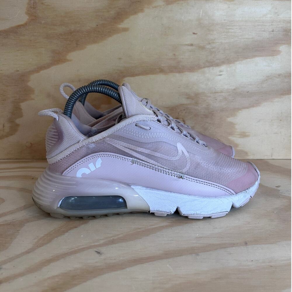 Nike - Air Max 2090 Barely Rose -Running shoes -Pink -Women's - 6.5 - CT1290-600